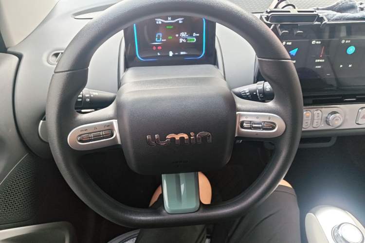 Used CHANGAN NEVO Lumin 2025 205 km Xiangqin Version Steering Wheel
