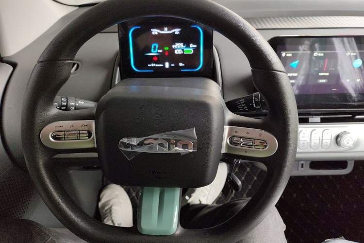 Used CHANGAN NEVO Lumin 2025 205 km Xiangqin Version Steering Wheel
