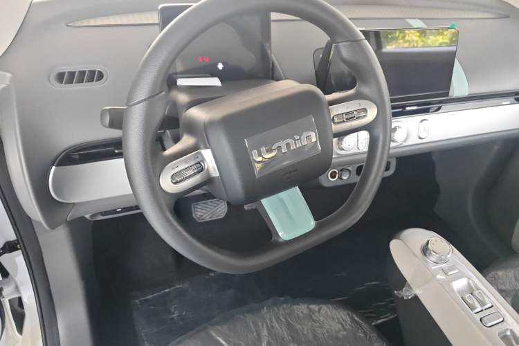 Used CHANGAN NEVO Lumin 2025 205 km Xiangqin Version Steering Wheel