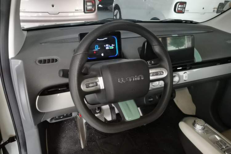 Used CHANGAN NEVO Lumin 2025 205 km Xiangqin Version Steering Wheel
