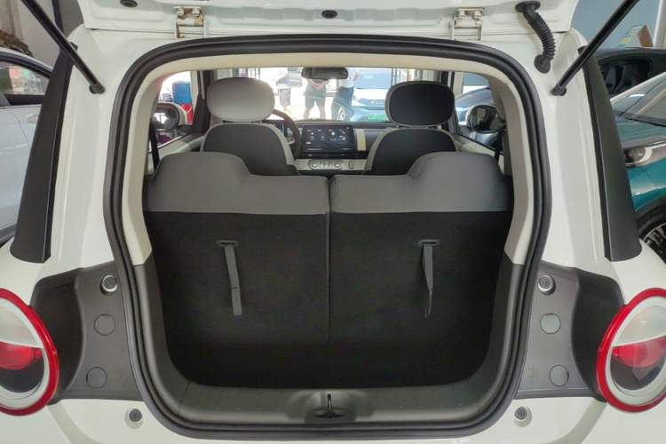 Used CHANGAN NEVO Lumin 2025 205 km Xiangqin Version Trunk