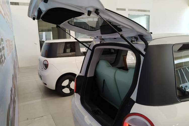 Used CHANGAN NEVO Lumin 2025 301km Honey Dew Edition Trunk