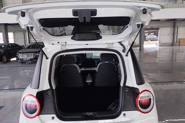 Used CHANGAN NEVO Lumin 2025 205 km Xiangqin Version Trunk