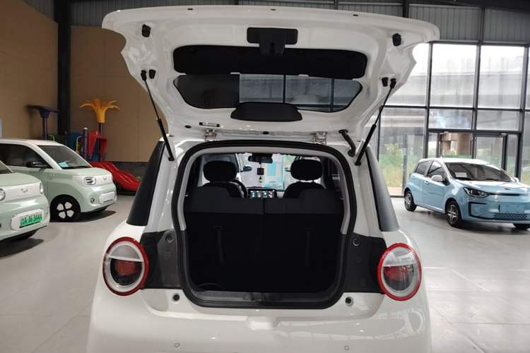 Used CHANGAN NEVO Lumin 2025 205 km Xiangqin Version Trunk