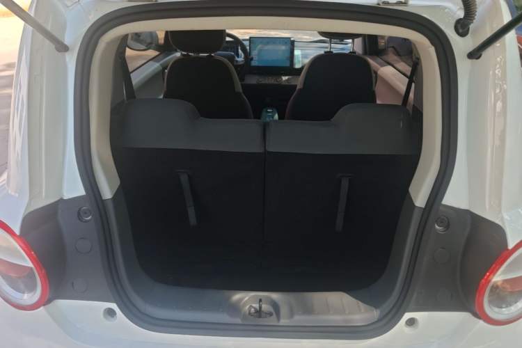 Used CHANGAN NEVO Lumin 2025 205km Refreshing Edition Trunk