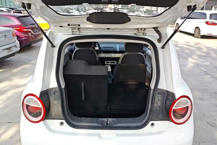 Used CHANGAN NEVO Lumin 2025 205km Refreshing Edition Trunk