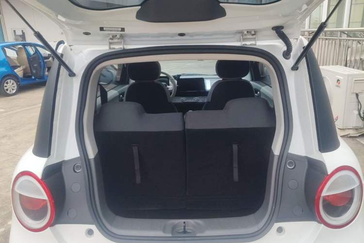 Used CHANGAN NEVO Lumin 2025 205 km Xiangqin Version Trunk