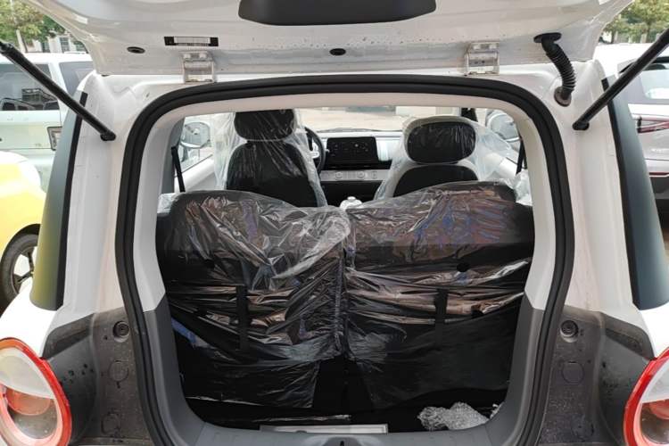 Used CHANGAN NEVO Lumin 2025 205 km Xiangqin Version Trunk