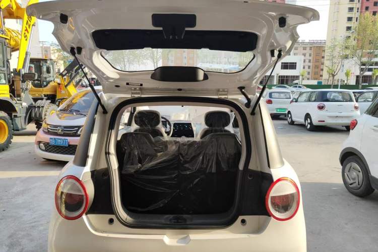 Used CHANGAN NEVO Lumin 2025 205 km Xiangqin Version Trunk
