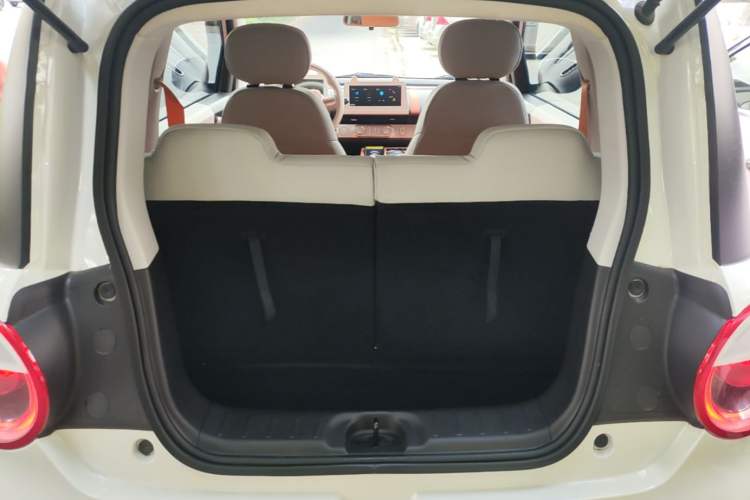 Used CHANGAN NEVO Lumin 2025 301km Honey Dew Edition Trunk