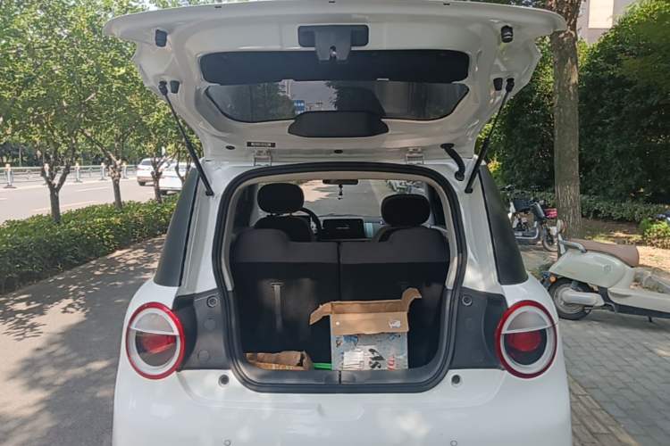 Used CHANGAN NEVO Lumin 2025 205km Refreshing Edition Trunk