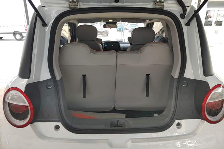 Used CHANGAN NEVO Lumin 2025 205 km Xiangqin Version Trunk