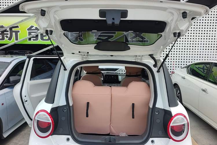 Used CHANGAN NEVO Lumin 2025 205 km Xiangqin Version Trunk