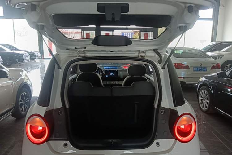 Used CHANGAN NEVO Lumin 2025 205km Refreshing Edition Trunk