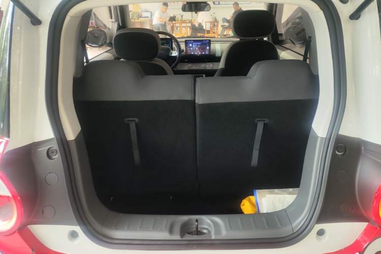 Used CHANGAN NEVO Lumin 2025 205km Refreshing Edition Trunk