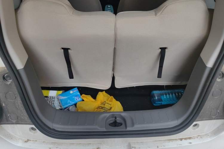 Used CHANGAN NEVO Lumin 2025 205km Refreshing Edition Trunk