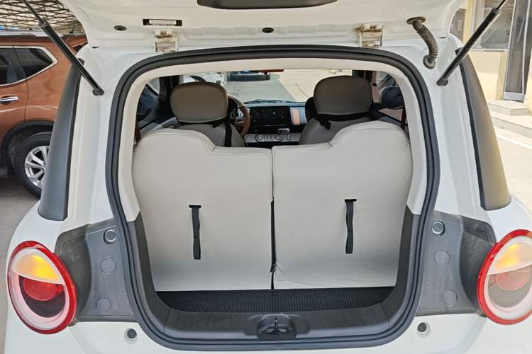 Used CHANGAN NEVO Lumin 2025 301km Honey Dew Edition Trunk