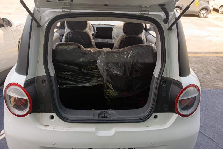 Used CHANGAN NEVO Lumin 2025 205 km Xiangqin Version Trunk