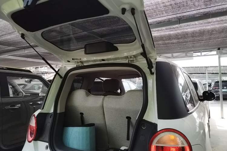 Used CHANGAN NEVO Lumin 2025 205 km Xiangqin Version Trunk