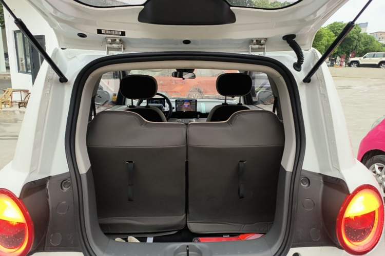 Used CHANGAN NEVO Lumin 2025 205km Refreshing Edition Trunk