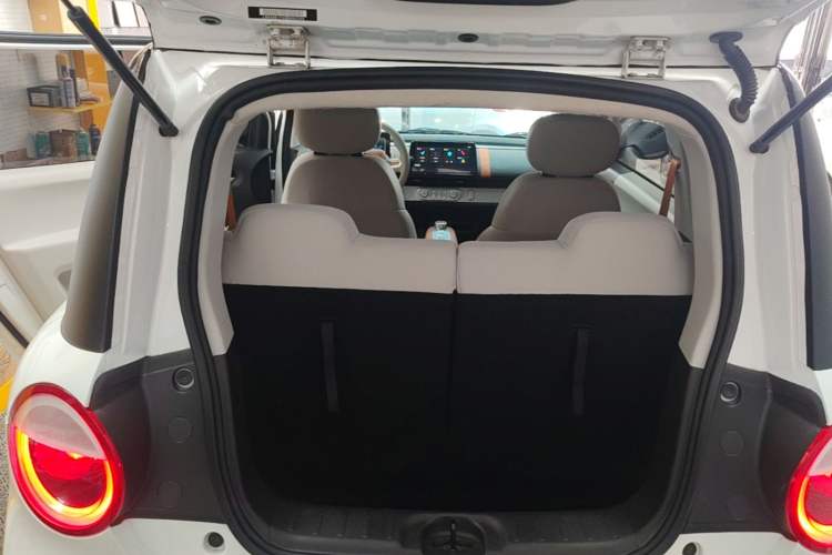 Used CHANGAN NEVO Lumin 2025 301km Honey Dew Edition Trunk