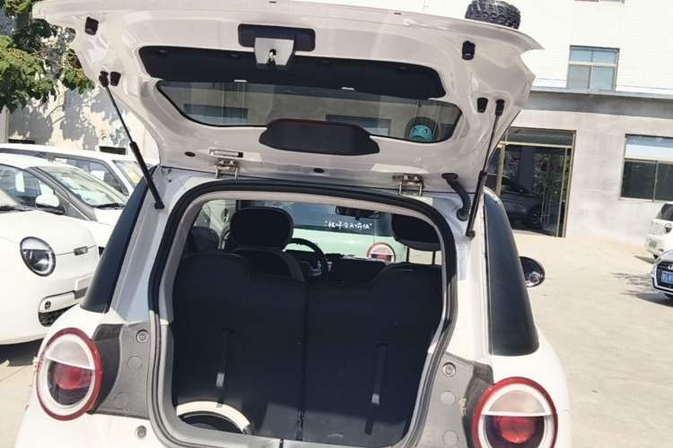 Used CHANGAN NEVO Lumin 2025 205 km Xiangqin Version Trunk