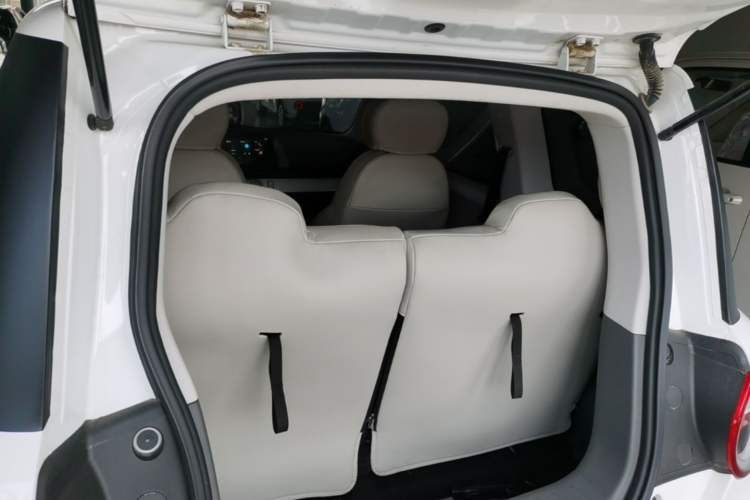 Used CHANGAN NEVO Lumin 2025 205 km Xiangqin Version Trunk