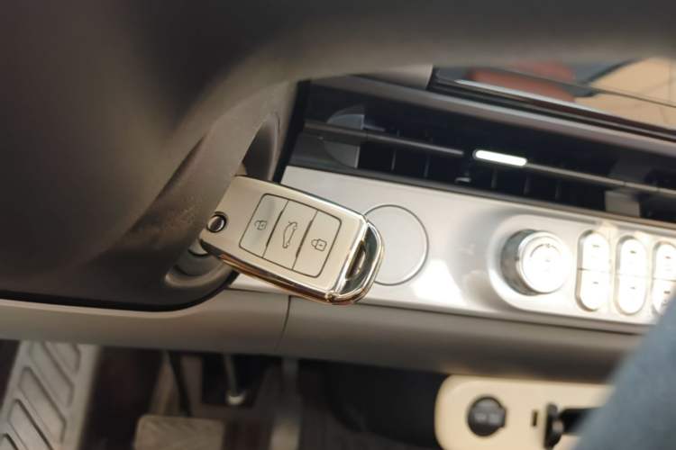 Used CHANGAN NEVO Lumin 2025 205 km Xiangqin Version Vehicle Key