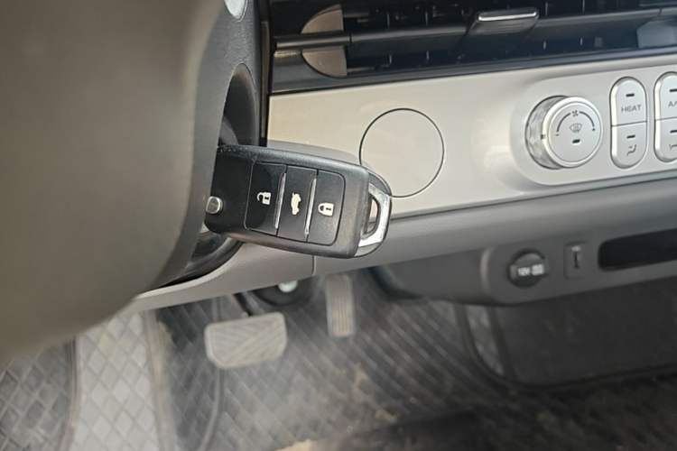 Used CHANGAN NEVO Lumin 2025 205 km Xiangqin Version Vehicle Key