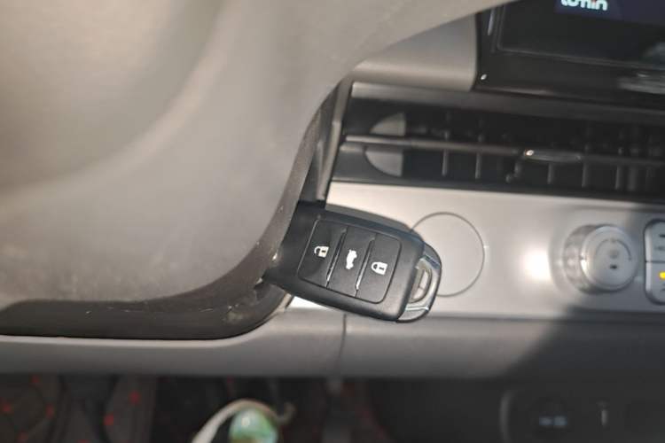 Used CHANGAN NEVO Lumin 2025 205 km Xiangqin Version Vehicle Key