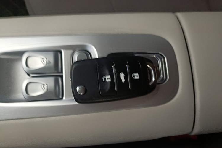 Used CHANGAN NEVO Lumin 2025 205 km Xiangqin Version Vehicle Key
