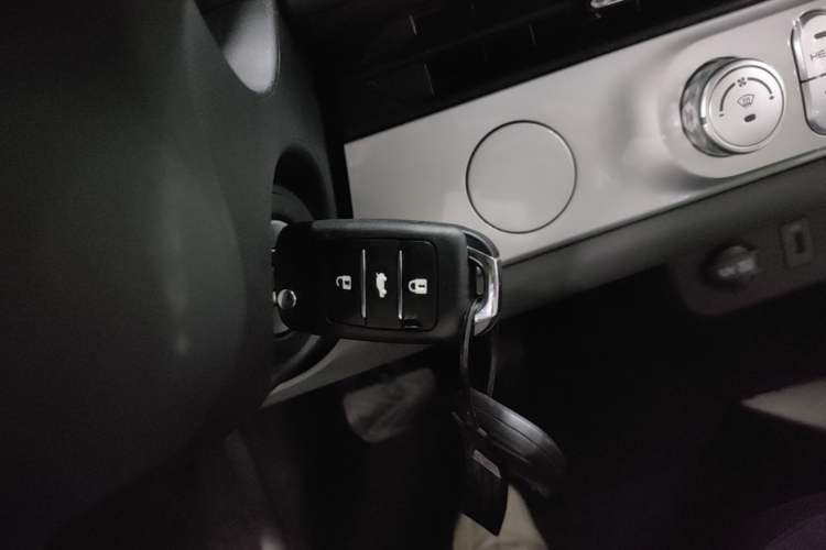 Used CHANGAN NEVO Lumin 2025 205 km Xiangqin Version Vehicle Key