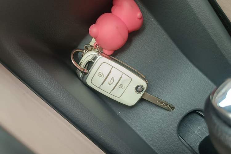 Used CHANGAN NEVO Lumin 2025 205km Refreshing Edition Vehicle Key