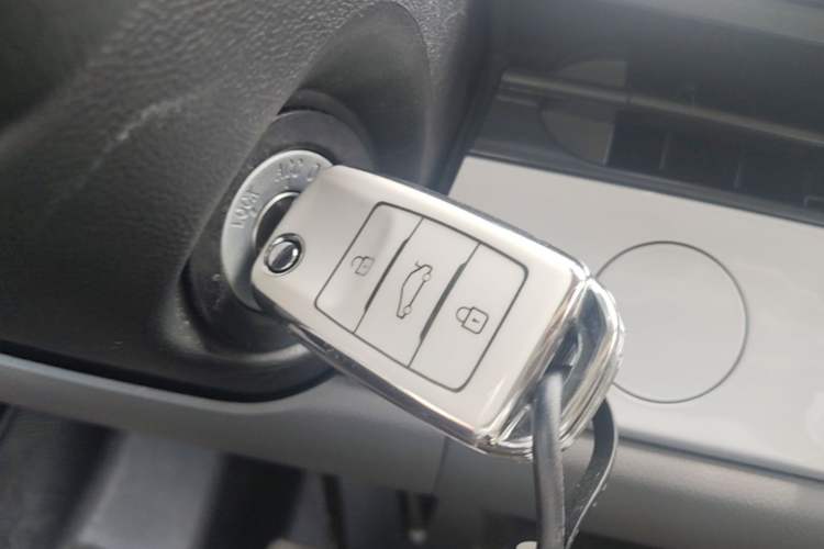 Used CHANGAN NEVO Lumin 2025 205 km Xiangqin Version Vehicle Key