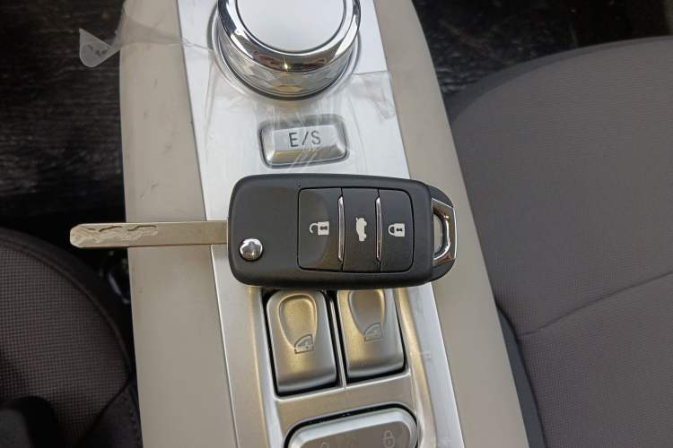 Used CHANGAN NEVO Lumin 2025 205 km Xiangqin Version Vehicle Key