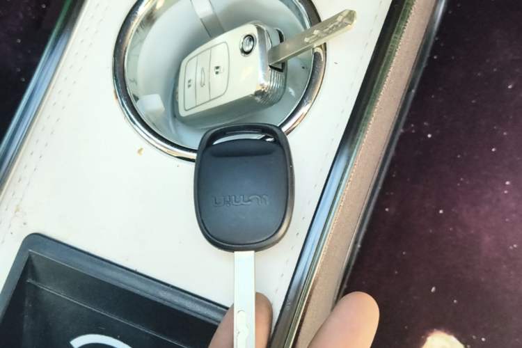 Used CHANGAN NEVO Lumin 2025 205 km Xiangqin Version Vehicle Key