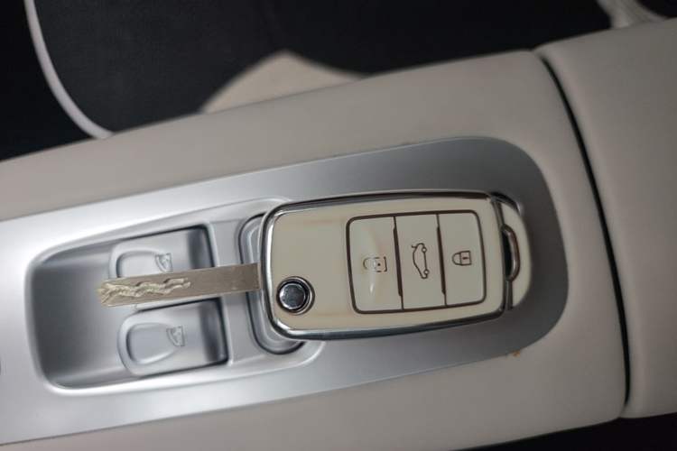 Used CHANGAN NEVO Lumin 2025 205 km Xiangqin Version Vehicle Key