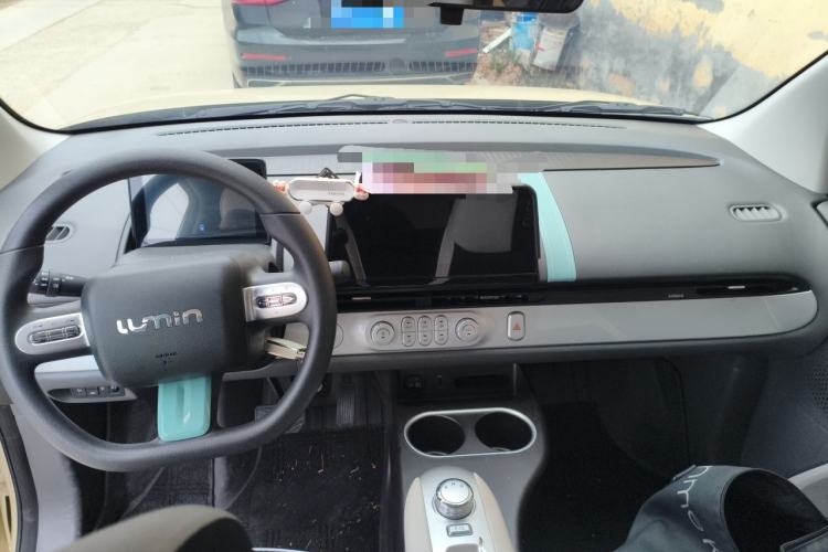 Used CHANGAN NEVO Lumin 2025 205 km Xiangqin Version Center Console