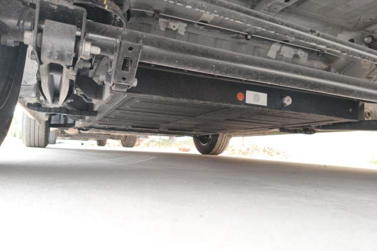 Used CHANGAN NEVO Lumin 2025 205 km Xiangqin Version Chassis Rear Left