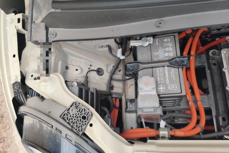 Used CHANGAN NEVO Lumin 2025 205 km Xiangqin Version Engine Bay Right