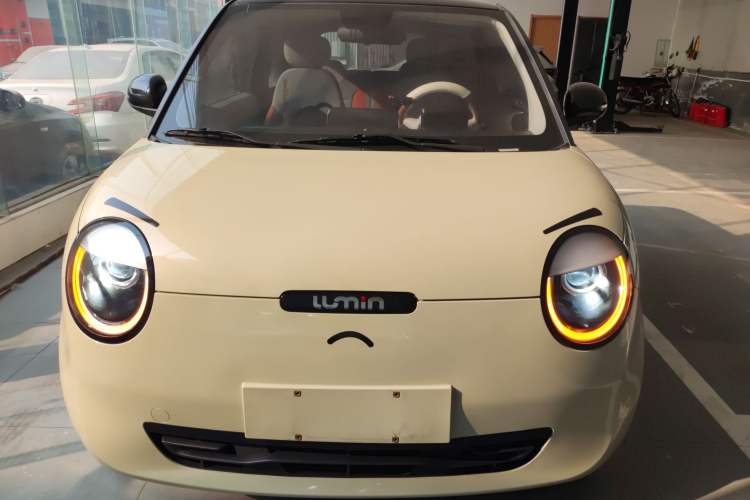 Used CHANGAN NEVO Lumin 2025 301km Honey Dew Edition Front