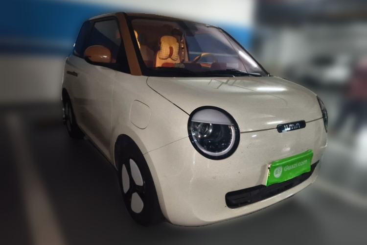 Used CHANGAN NEVO Lumin 2025 301km Honey Dew Edition Front Right 45 Deg