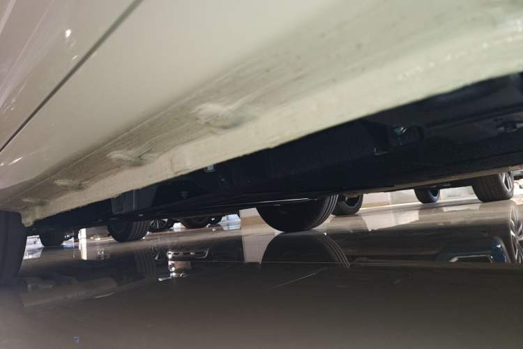 Used CHANGAN NEVO Lumin 2025 205 km Xiangqin Version Left Side Sill