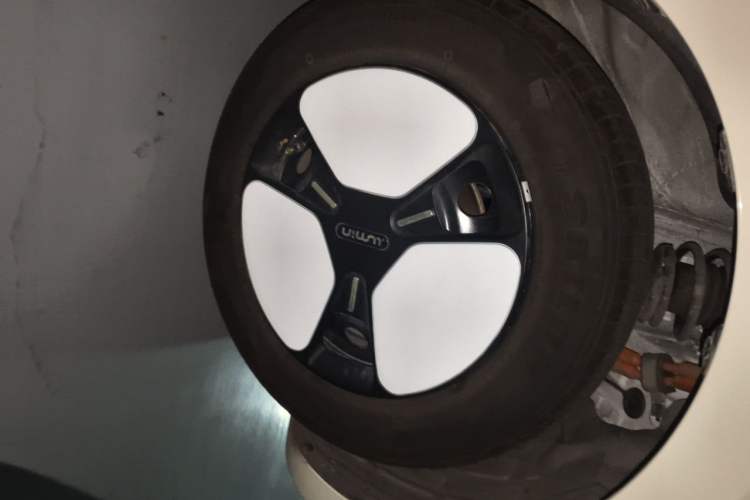 Used CHANGAN NEVO Lumin 2025 301km Honey Dew Edition Right Front Wheel Hub