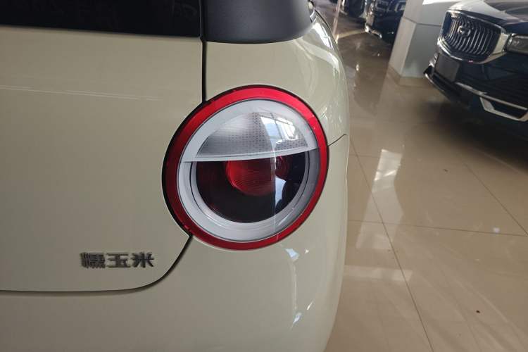 Used CHANGAN NEVO Lumin 2025 205 km Xiangqin Version Right Rear Taillight
