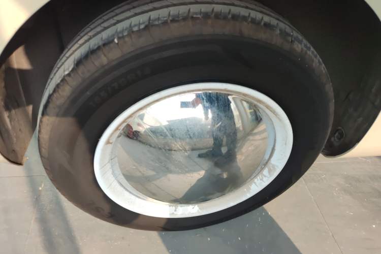 Used CHANGAN NEVO Lumin 2025 301km Honey Dew Edition Right Rear Wheel Hub