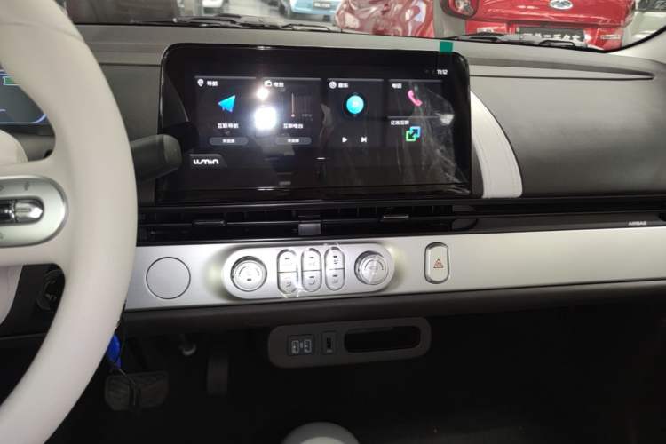 Used CHANGAN NEVO Lumin 2026 Model Treasure Edition 205km Passionate Beige Ningde Audio And AC Panel