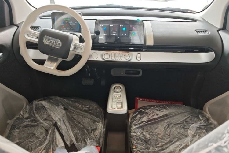 Used CHANGAN NEVO Lumin 2026 Model Treasure Edition 301km Cherished Beige Ningde Center Console