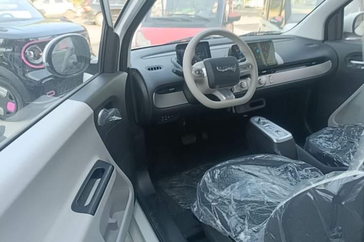 Used CHANGAN NEVO Lumin 2026 Model Treasure Edition 205km Passionate Beige Ningde Driver Seat