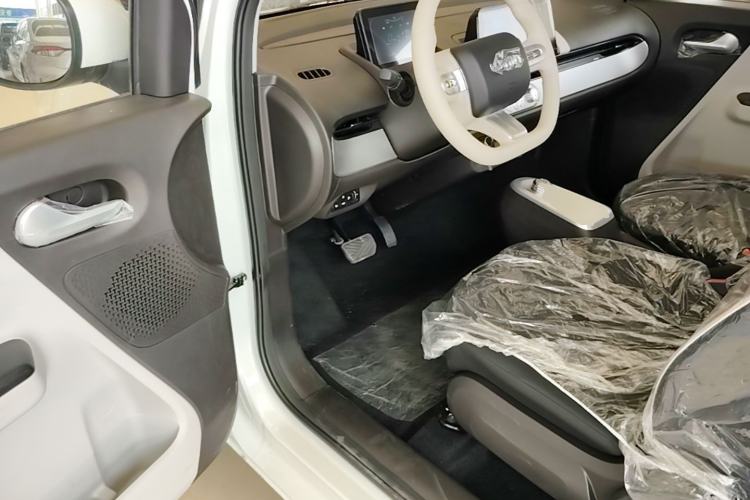 Used CHANGAN NEVO Lumin 2026 Model Treasure Edition 205km Passionate Beige Ningde Driver Seat